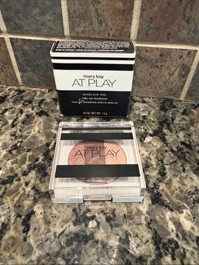 Mary Kay At Play Baked Eye Trio - Mauvelous - 092010 New In Box